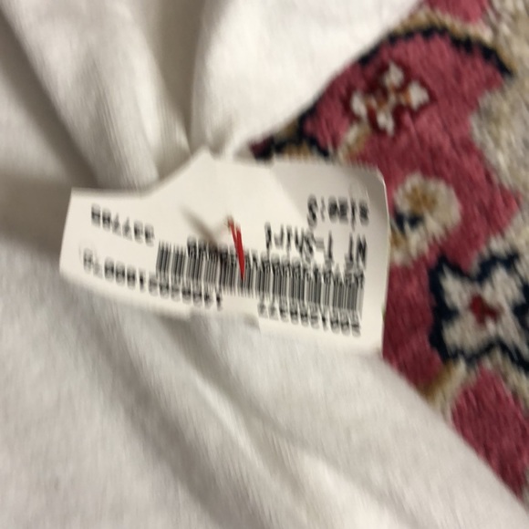 Gildan rainbow white t shirt . Small size- s/p/ ch. - Picture 4 of 10